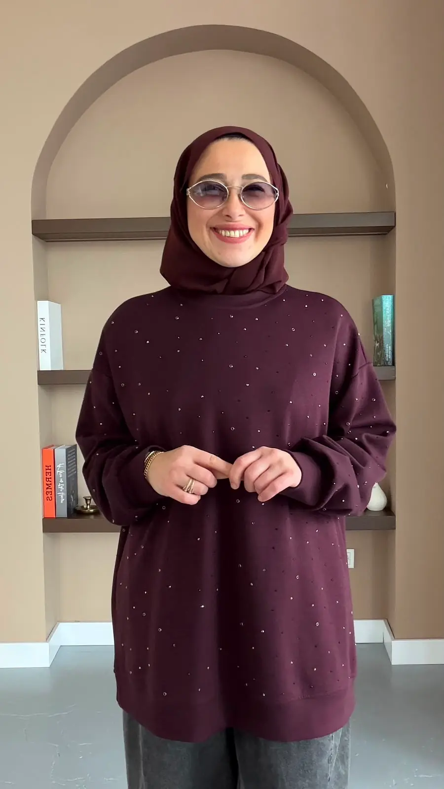 MASAL TAŞ DETAYLI SWEAT - MÜRDÜN