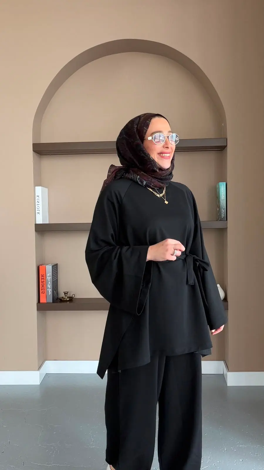 ALEYNA VOLANLI TUNİK - SİYAH
