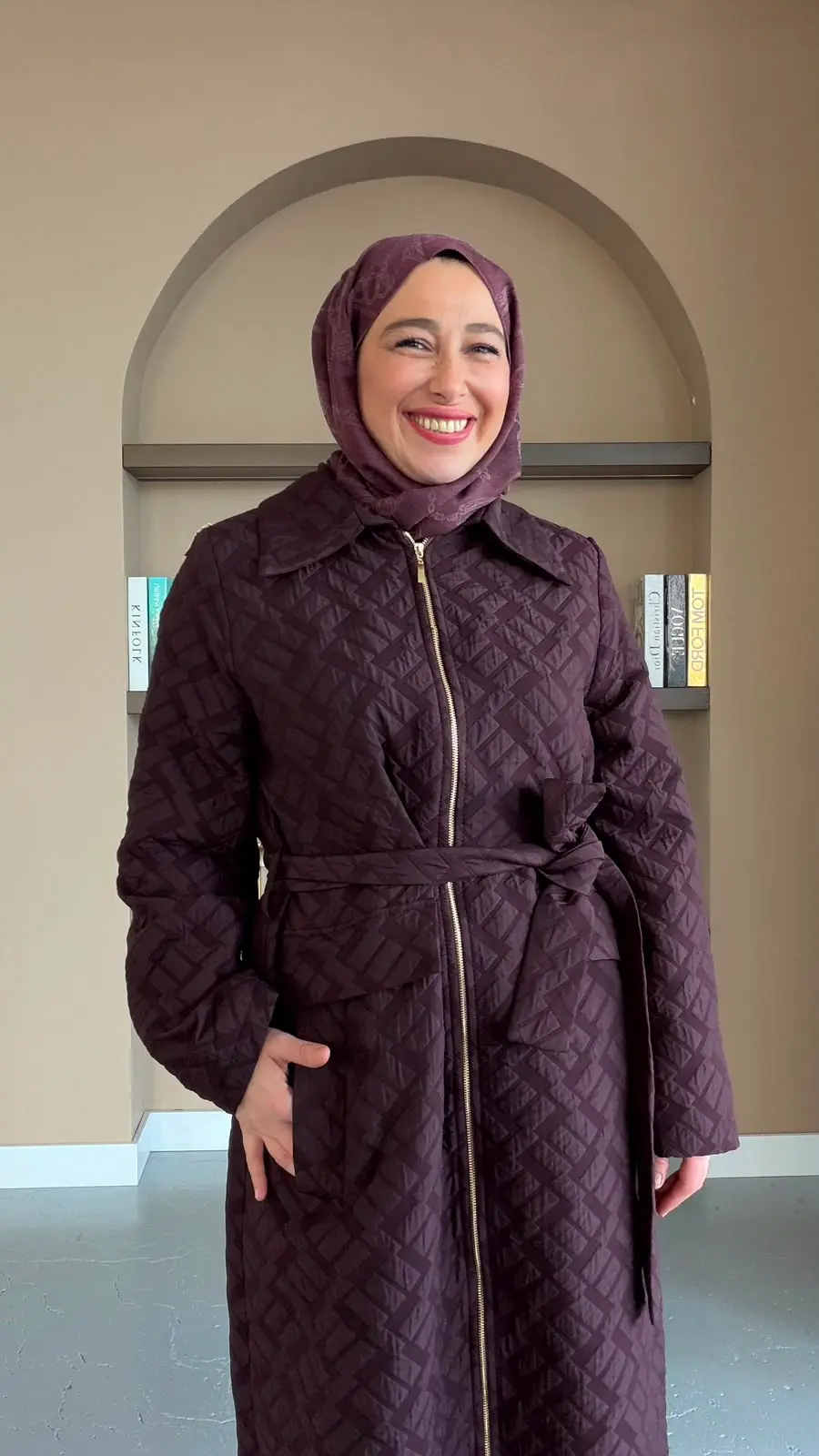ZELVA KAPİTONE MONT - MÜRDÜN