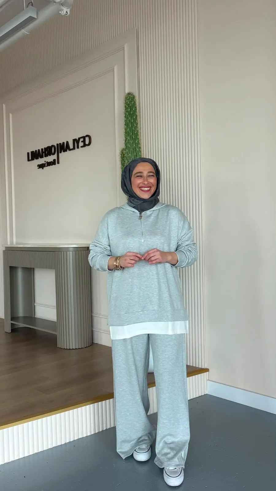 ELORA FERMUARLI TAKIM - GRİ